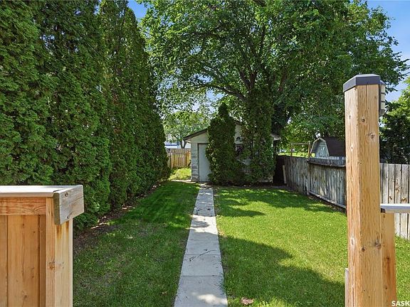 5th image of 927 4th AVENUE N