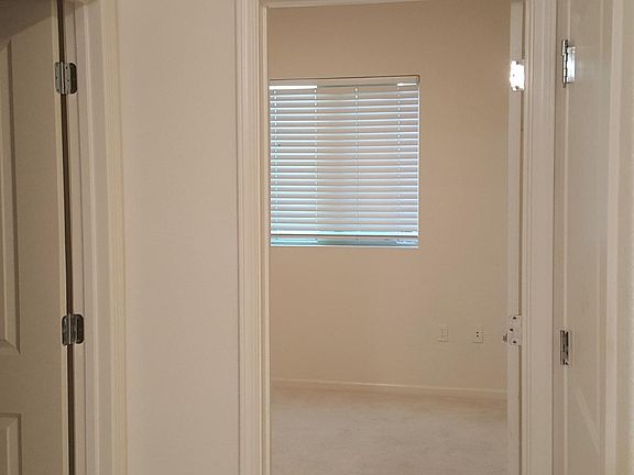 4th image of 12711 Thorntonhall Dr #2