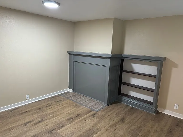 1351 McCoy Ave NE — Photo 4