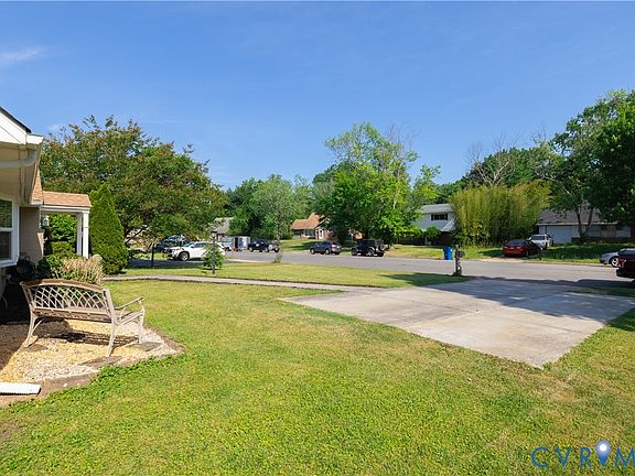 4th image of 9217 Fisk Rd