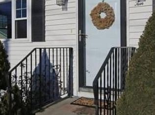 10 Winfield St, Dedham, MA 02026