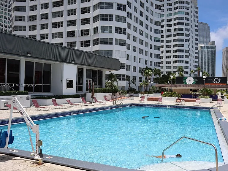 905 Brickell Bay Dr #1824 — Photo 28