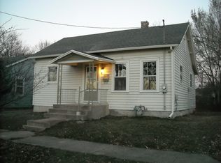 831 N May St, Aurora, IL 60506