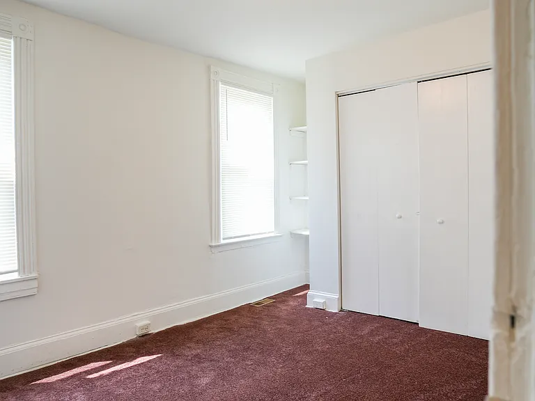 605 Cator Ave — Photo 10