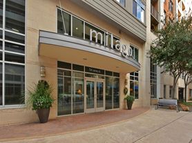 54 Rainey St, Austin, TX