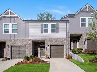 857 Longleaf Ln, Columbia, TN 38401