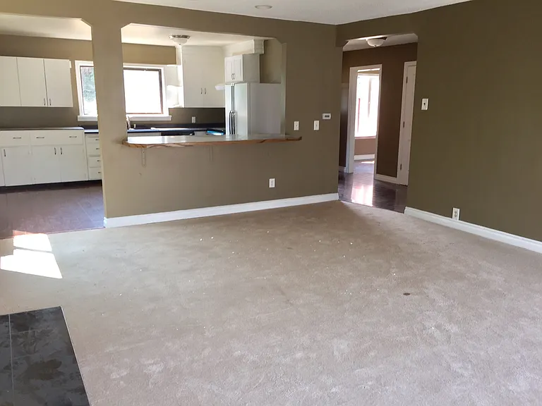 10742 Durland Ave NE — Photo 6