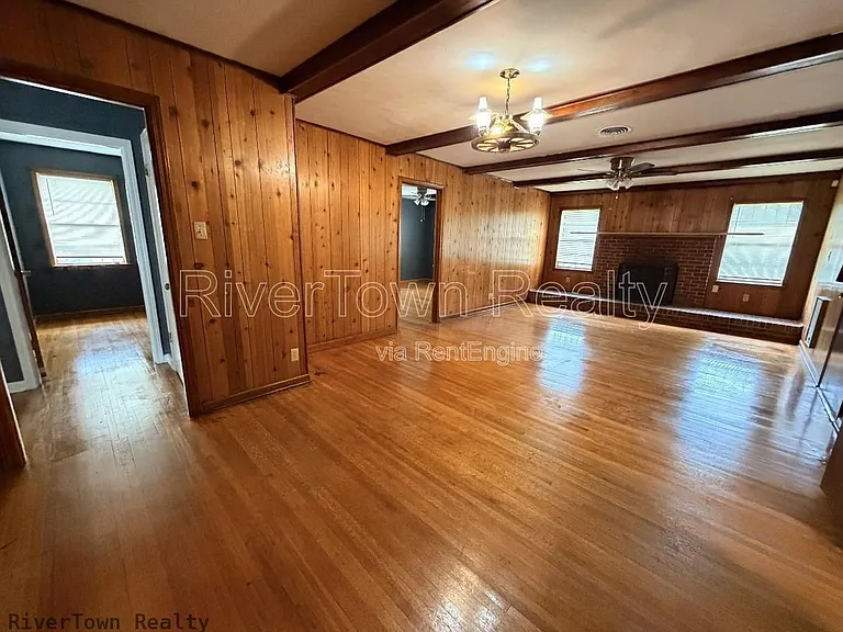 1517 Baxter Ave — Photo 7