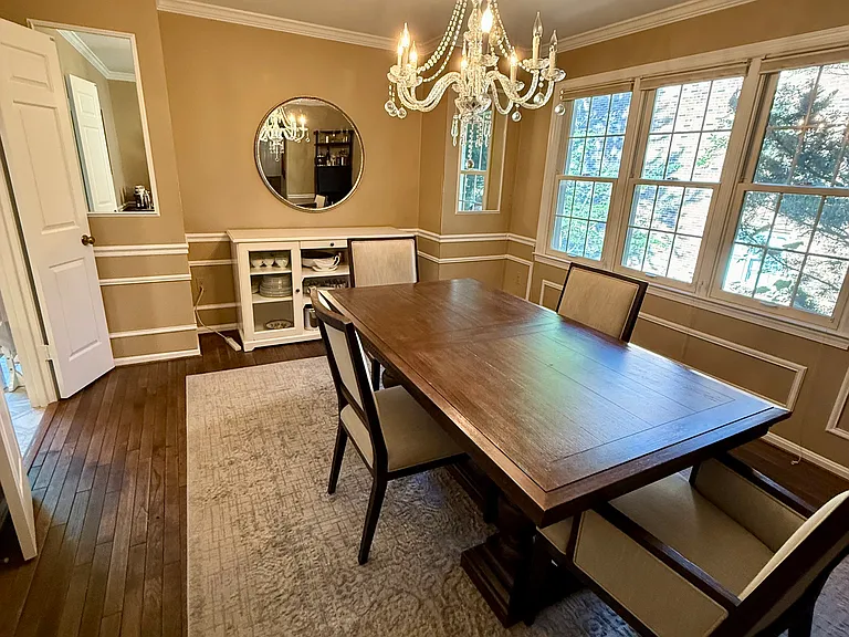 Seven Oaks Pl — Photo 9