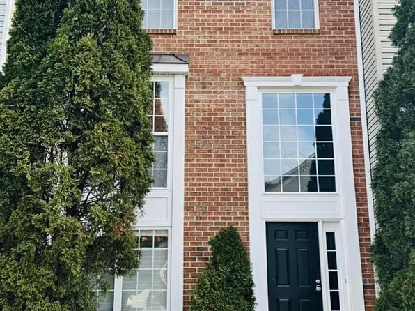 1941 Harpers Ct, Frederick, MD 21702