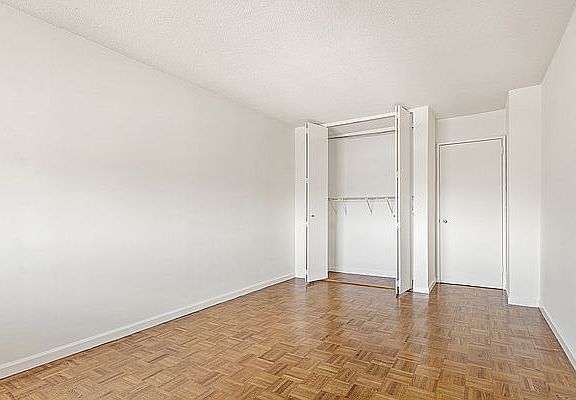 5th image of 225 W 83rd St APT 17D