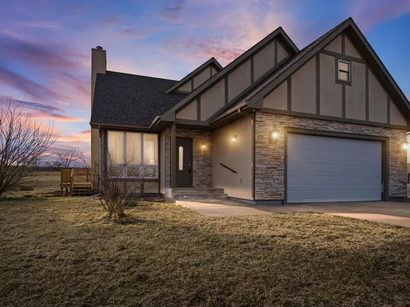 7649 SE Ratner Rd, Berryton, KS 66409
