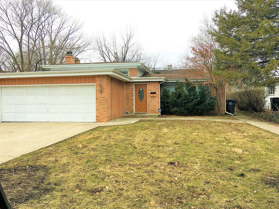1st image of 245 Sunset Dr