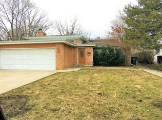 245 Sunset Dr, Wilmette, IL