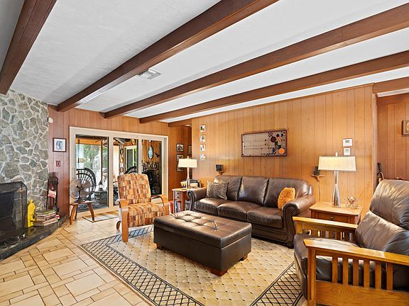 5th image of 4284 Forest Lane