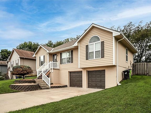 2nd image of 19310 Diamond Ln