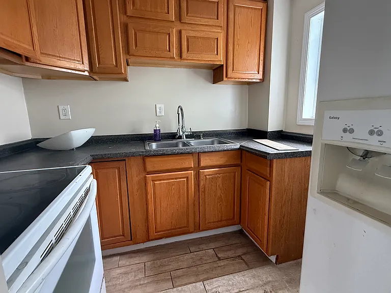 102 Tremont St #1 — Photo 8