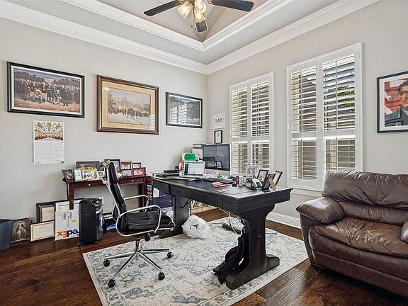 5th image of 104 Falcon Crest Dr