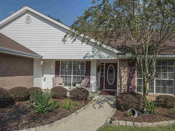 5th image of 2118 Foxford St