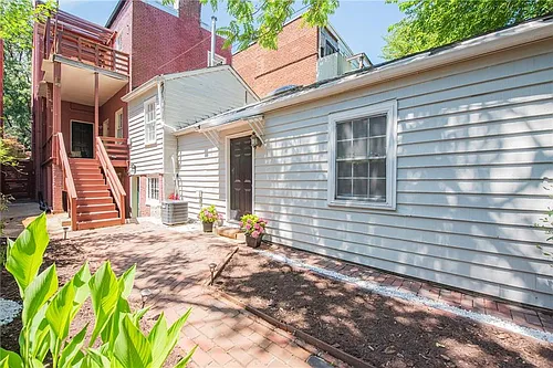 512 W Marshall St Photo 1