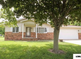 312 N Topper Dr, Mount Pulaski, IL 62548