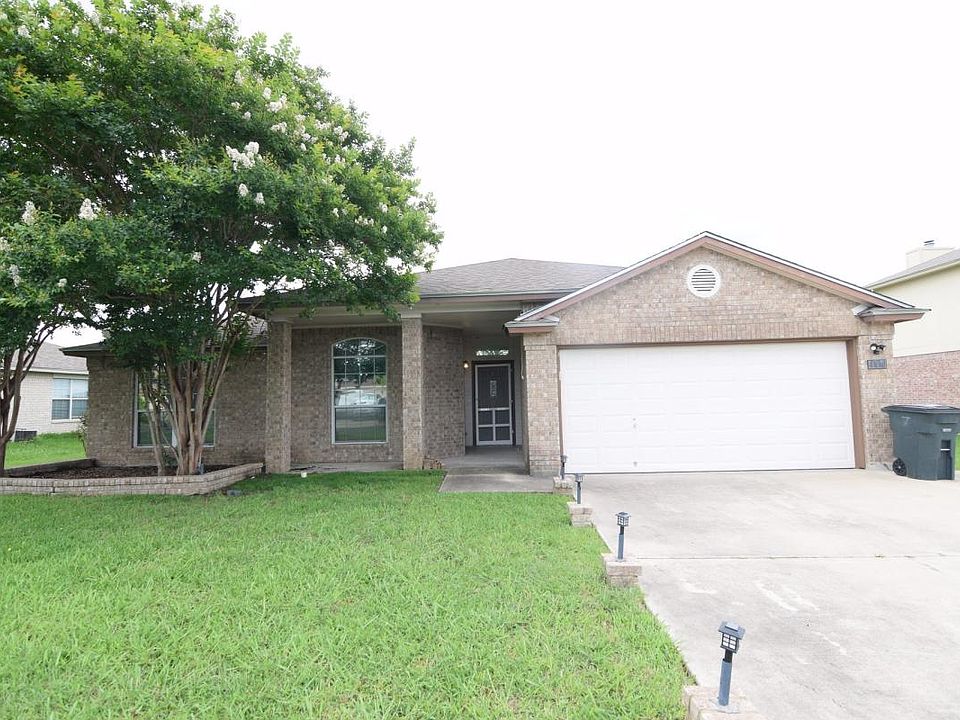 1st image of 4810 Water Oak Dr