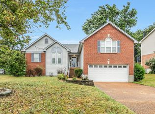 2001 Alice Springs Ct, Mount Juliet, TN 37122