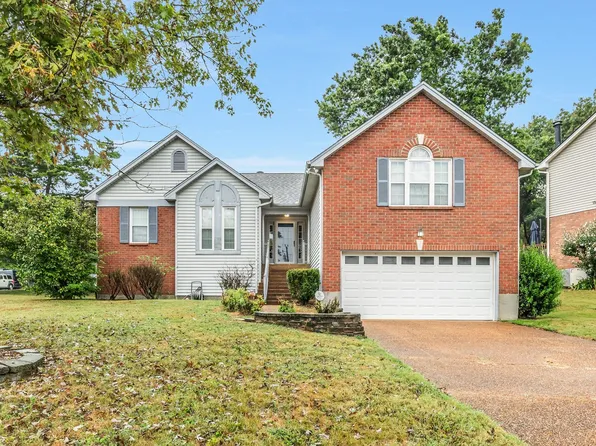 2001 Alice Springs Ct, Mount Juliet, TN 37122