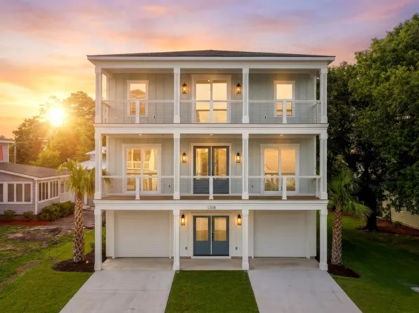 1308 Holly Dr., North Myrtle Beach, SC 29582
