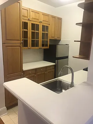 Rented by Metropolis Real Estate of Manhattan | media 3