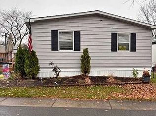 43060 Frontenac Ave #484, Sterling Heights, MI