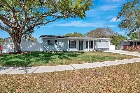 Building Photo - 2913 W Trudy Ln