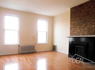 554 17th St APT 2F, Brooklyn, NY 11215