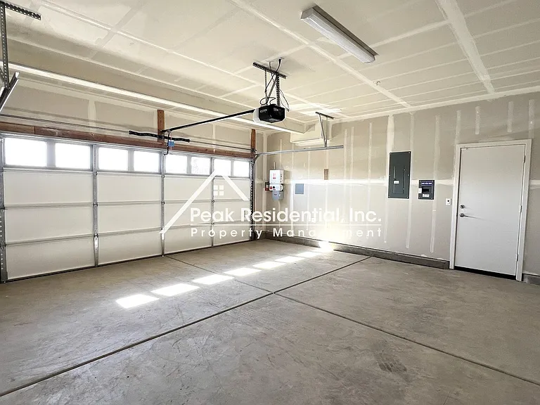 8349 Kyler Rd — Photo 36