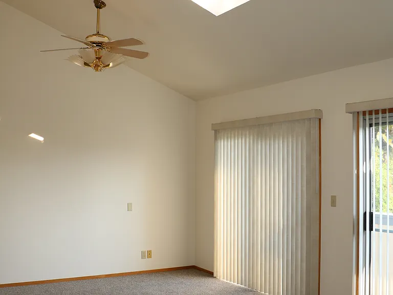 74 San Luis Ct — Photo 10