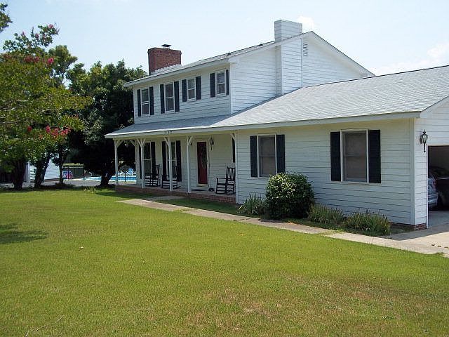 1st image of 212 Edgewater Dr