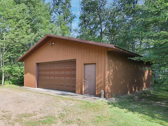 3rd image of 31763 Robinhood Ln