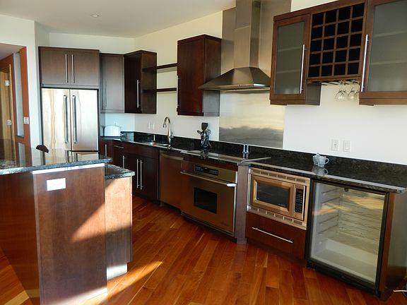 3rd image of 701 West Lakeside Avenue #1107