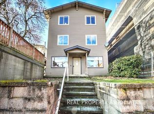 4720 19th Ave NE, Seattle, WA 98105