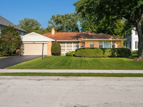 1263 Carlisle Pl, Deerfield, IL 60015