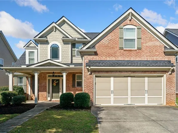 2557 Bay Crest Ln, Loganville, GA 30052