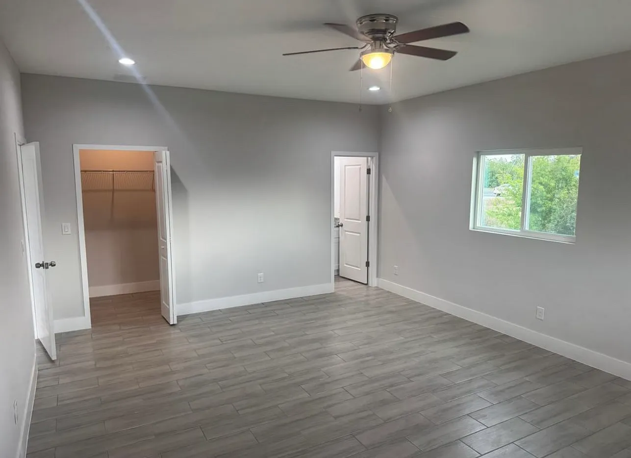3 bed, 1300 sqft, $1,650 — Photo 4