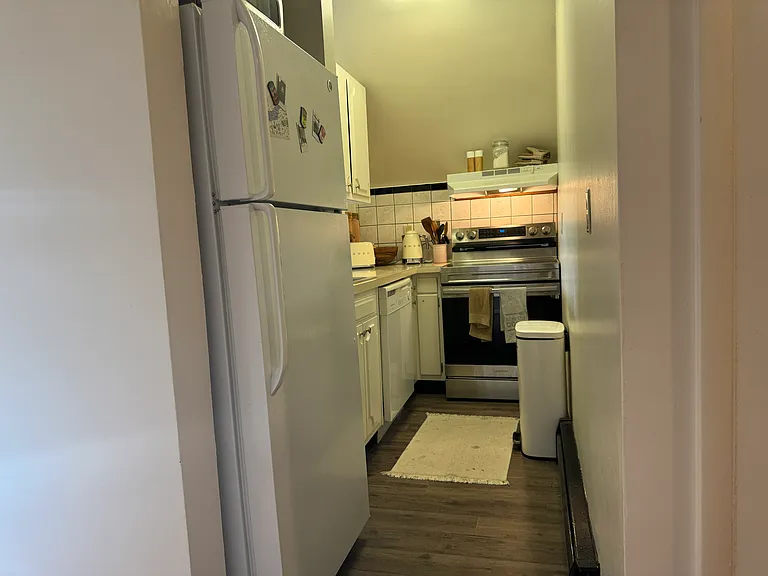 400 S Highland Ave #1B — Photo 8