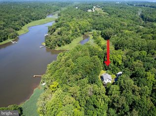 90 Creek Field Ln, Lusby, MD 20657