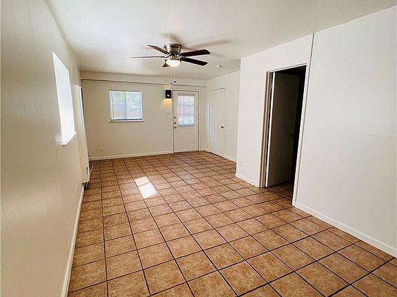 5th image of 1914 Cullen Ave APT B