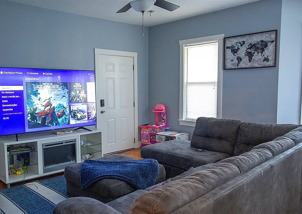 Living space with front entrance