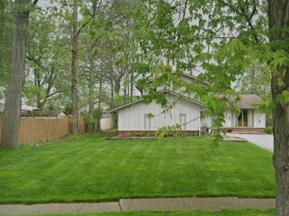 3585 Monte Vista Dr, Brunswick, OH 44212
