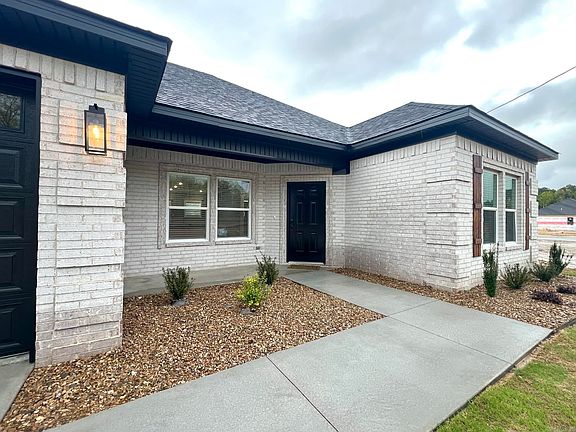 2nd image of 65 Springtree Cir