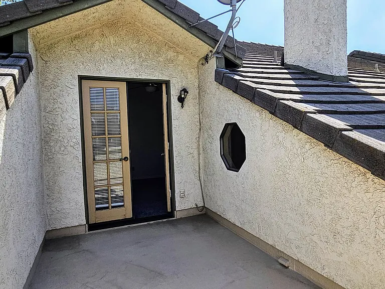 976 W Arrow Hwy #A — Photo 20