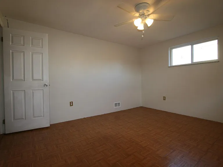 211 W Cherryhill St #2 — Photo 9